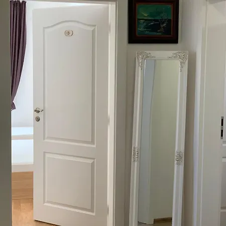 招待所 слънчевият ъгъл - The Sunny Corner 索佐波尔