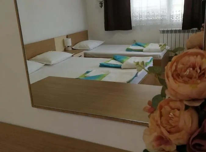 Guest house слънчевият ъгъл - The Sunny Corner 4*