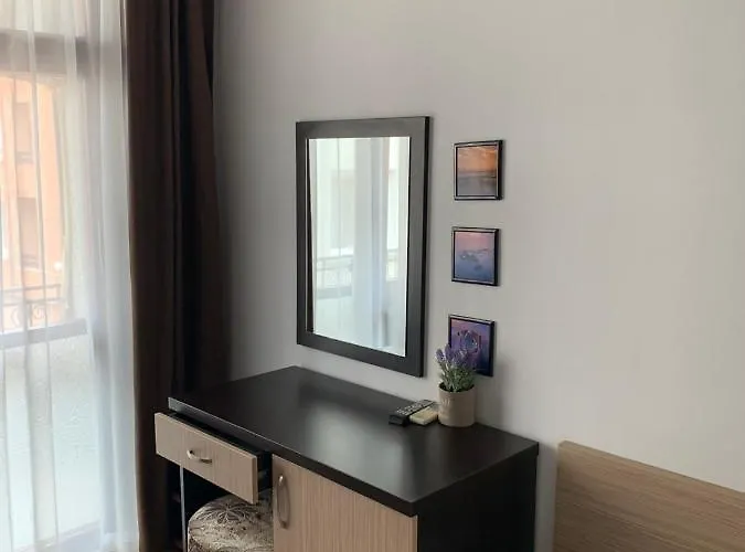 слънчевият ъгъл - The Sunny Corner Къща за гости Созопол