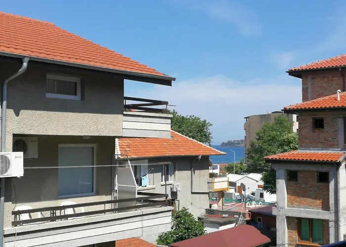 Къща за гости слънчевият ъгъл - The Sunny Corner 4*