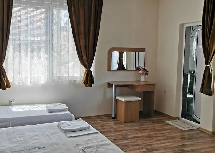 слънчевият ъгъл - The Sunny Corner Къща за гости