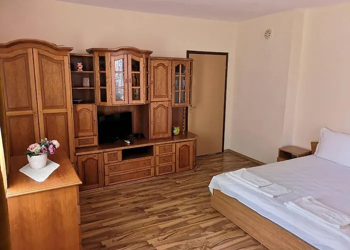 Къща за гости слънчевият ъгъл - The Sunny Corner 4*